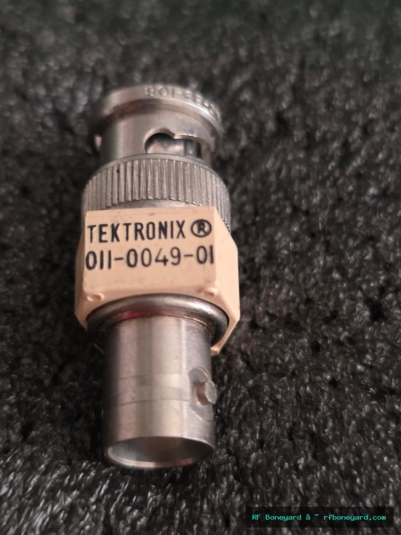 Tektronix 011-0049-01 BNC 50 Ohm 2W Feed-Through Terminator photo