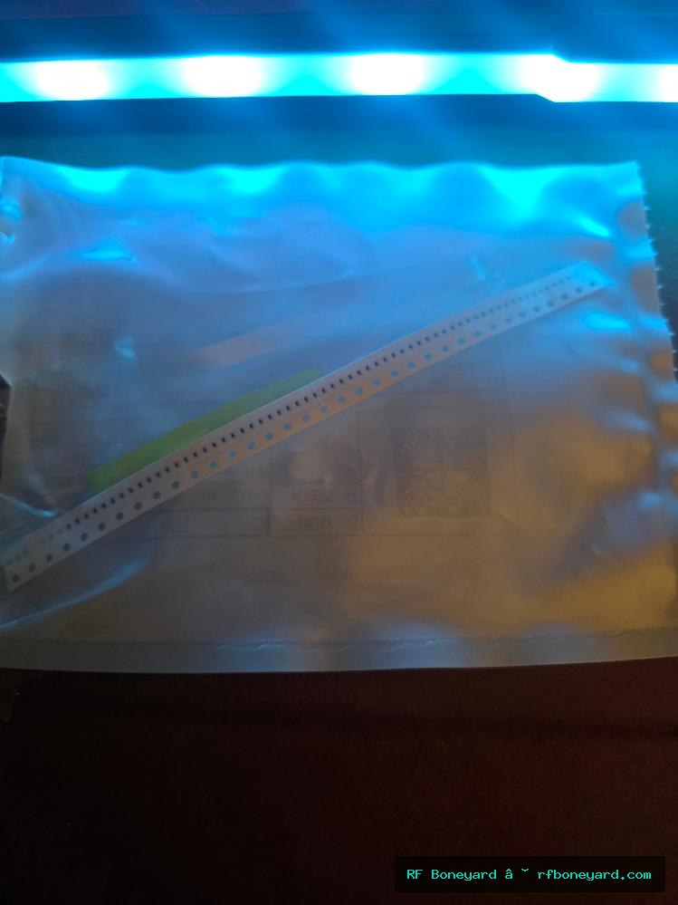 YAGEO RC0402FR-079K09L 9.09K ohm 1% 1/16W 0402 SMD Thick Film Resistors 65pcs photo