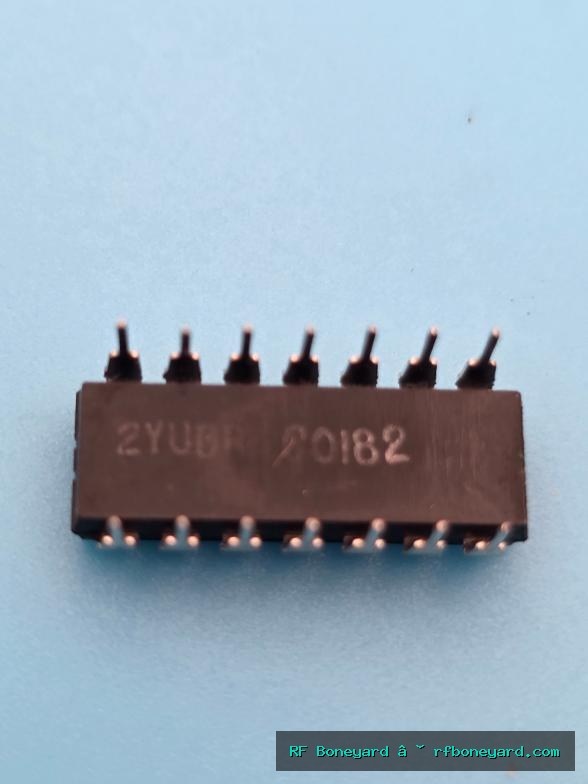 RCA CD4070BE Quad 2-Input XOR CMOS Logic IC DIP-14 Vintage 1 Piece photo