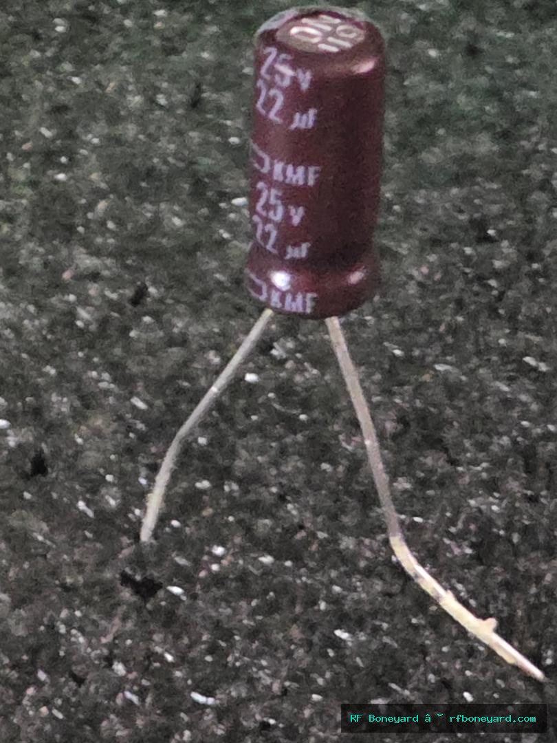 Nippon Chemi-Con KMF25VB22M5X11 22µF 25V  Radial Electrolytic Capacitor-10 Pack