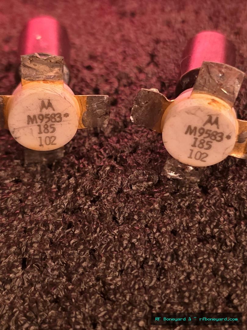 Motorola M9583 NPN Silicon BJT Stud-Mount Power Transistor
