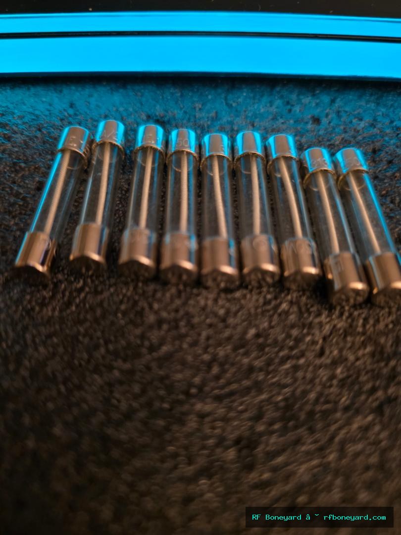 9-Pack 313 1.5A 250V Glass Cartridge Fuses