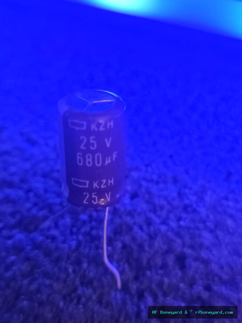 5 Pack Nippon Chemi-Con KZH 680µF 25V Radial Electrolytic Capacitors