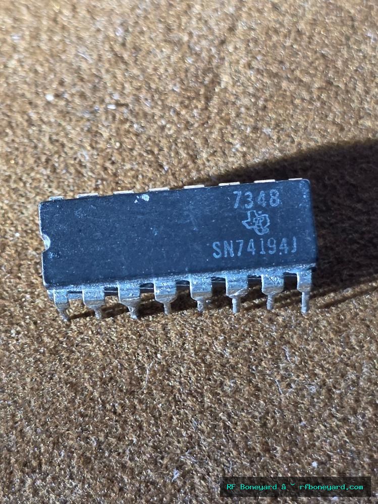 Texas Instruments SN74194J Obsolete 4-Bit Bidirectional Universal Shift Register CDIP-16 Vintage Arcade TTL IC