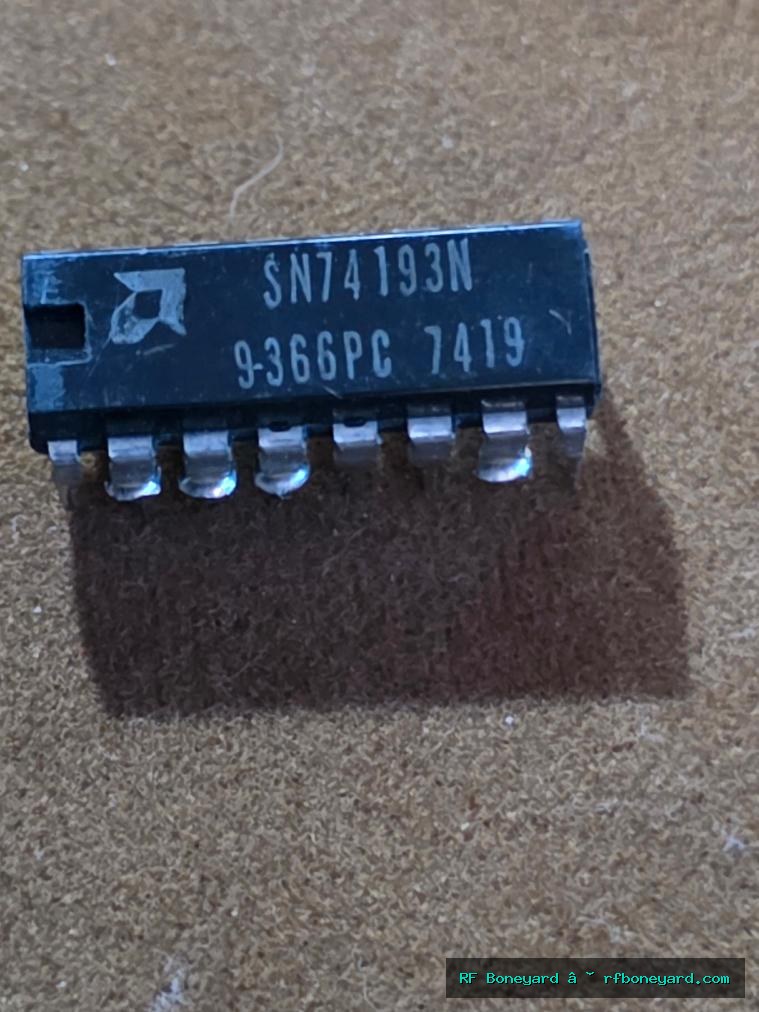 Fairchild SN74193N 9366PC Obsolete 4-Bit Up Down Binary Counter DIP-16 1974 Vintage Arcade TTL IC