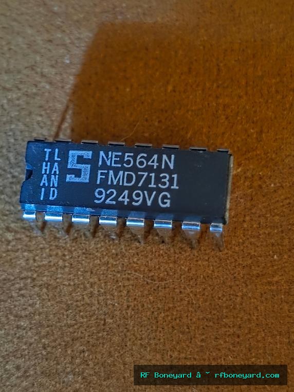 NE564N SIGNETICS 50 MHz PHASE-LOCKED LOOP PLL IC 16-PIN PDIP 1 PC