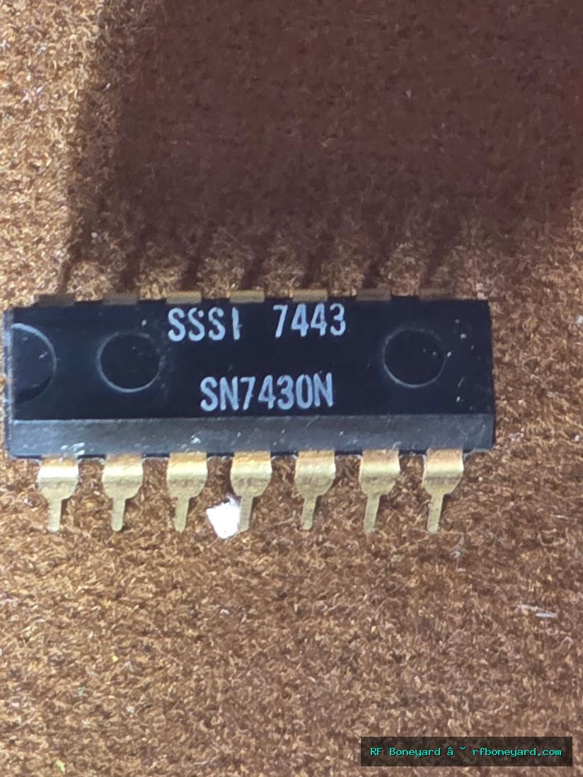 Texas Instruments SN7430N Vintage 8-Input NAND Gate TTL IC 1974 Gold-Pin DIP