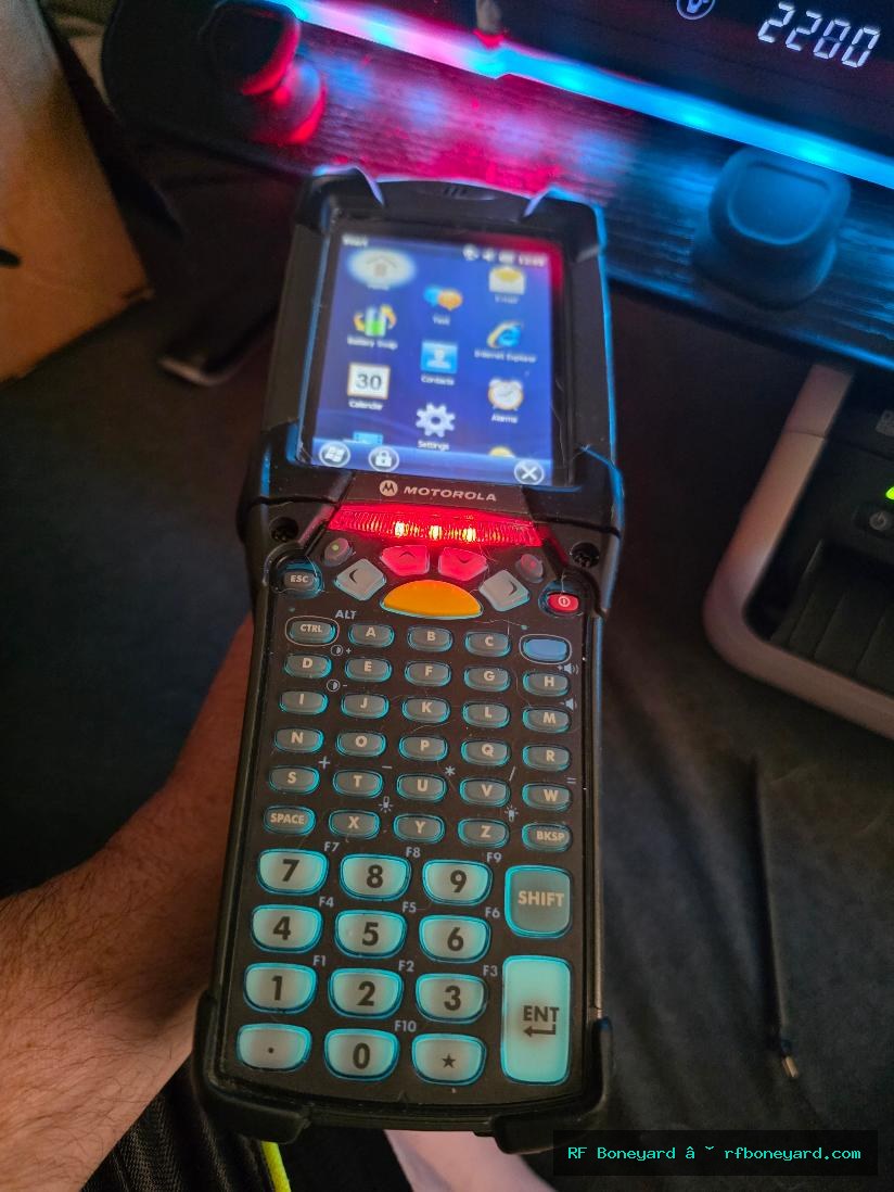 Motorola MC9190-G Rugged Barcode Scanner Mobile Computer Windows Embedded 6.5 With 2 Batteries