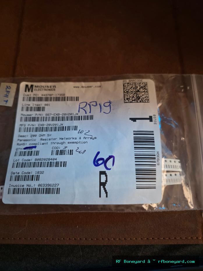 Panasonic EXB-28V201JX 200 ohm 5% 4-Resistor 0804 SMD Arrays 60 PCS